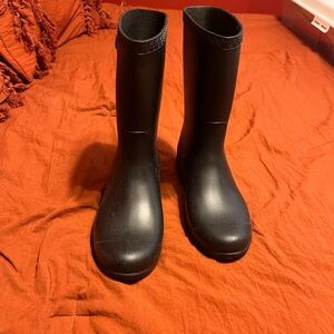 Ugg rain or winter boots